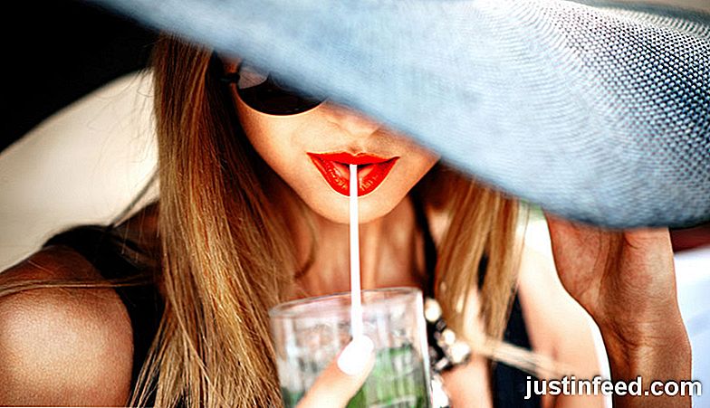 Girly Drinks Galore: 24 bebidas Staples Every Girl's Know