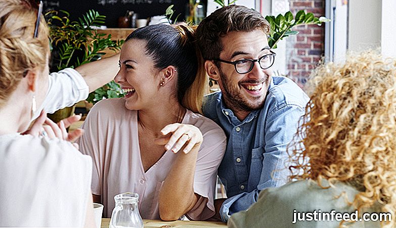 Vedi un'amicizia, non fuochi d'artificio? Come Amico Zone a Guy